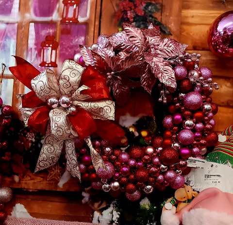 Wreath Pink Ball Decorated