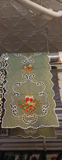 Table Runner Candle And Bells